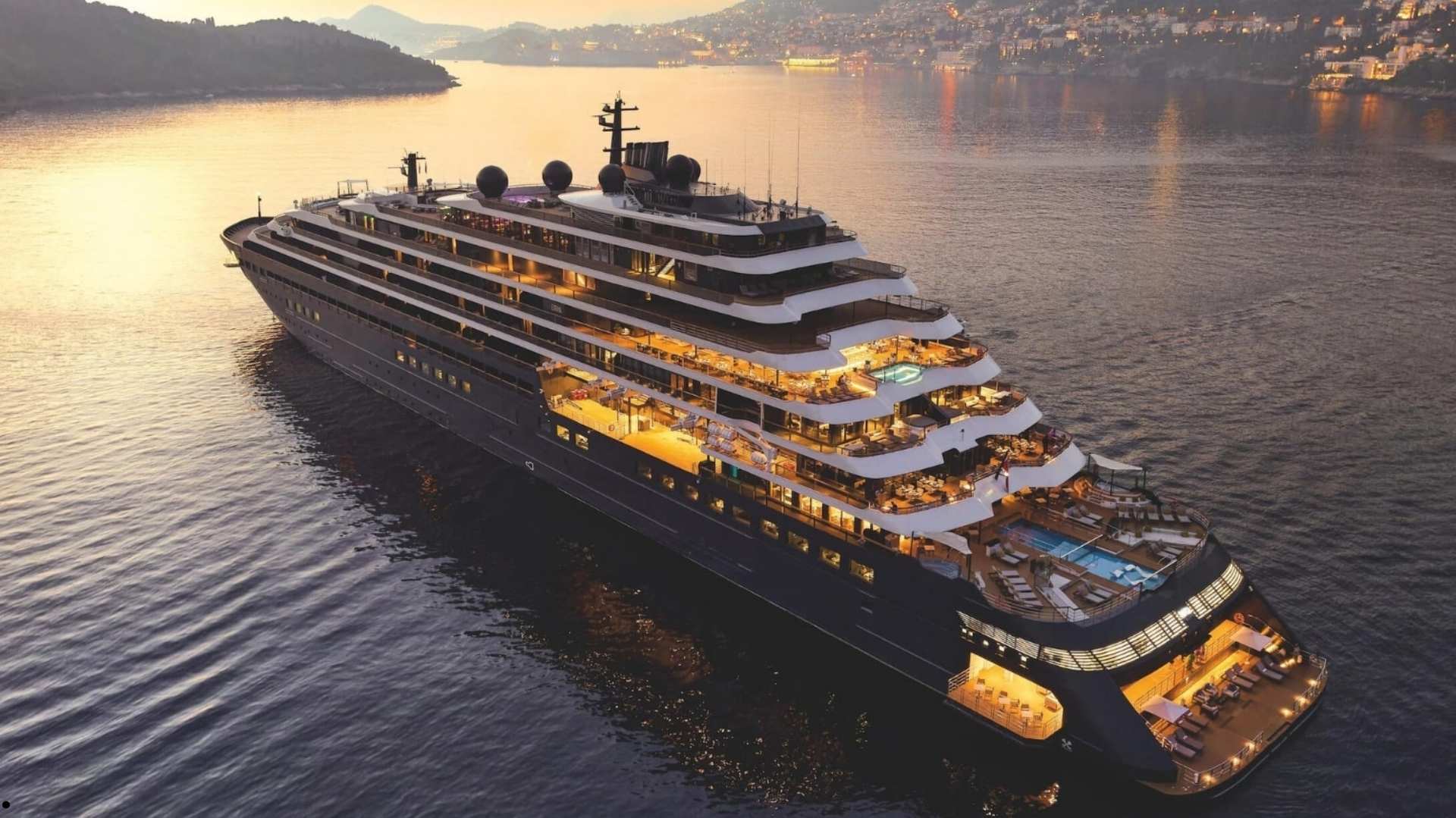 Luxury cruise ship and suite experience
